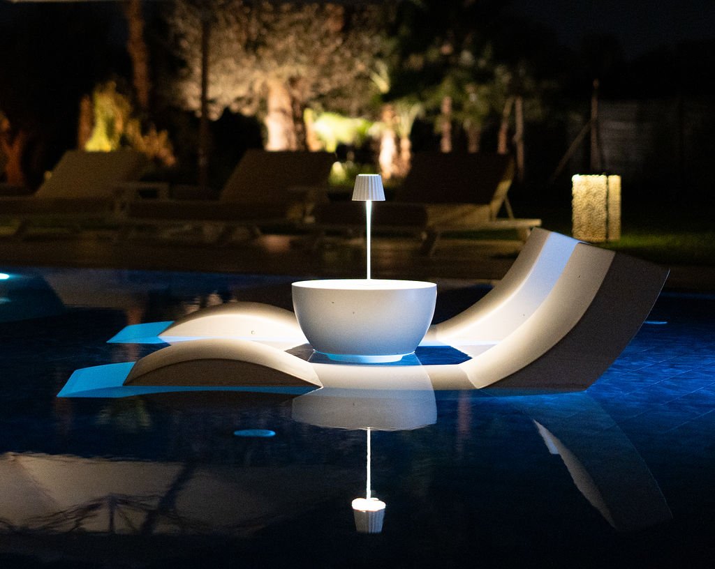 Piscine de la villa éclairée de nuit, Marrakech